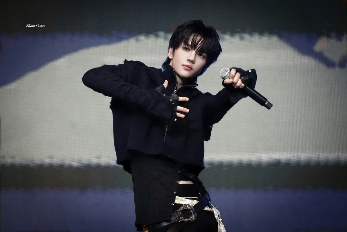 dumplings04080's tweet photo. 스무 살 생일인 이하민에게 오늘 하루 최고의 선물이 될게!

HAPPY 20TH HAMIN DAY
#해피하민데이_나의자전거소년
#20DreamsWithHamin https://t.co/O2jdr1uXbC