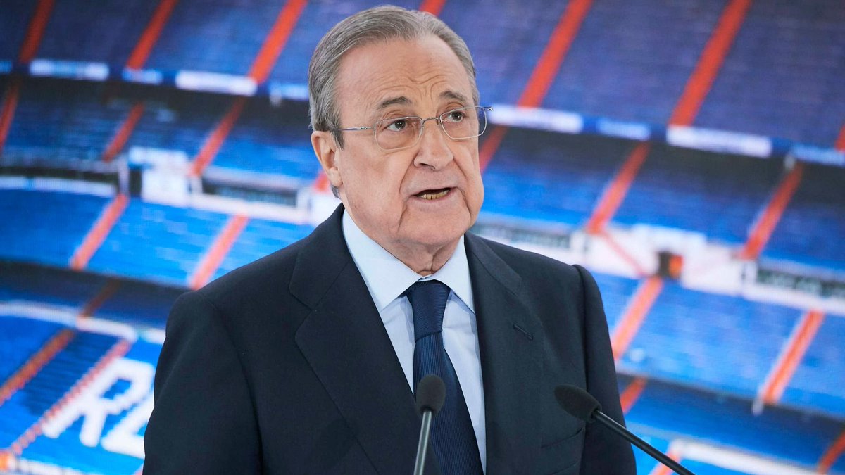 David_Ornside's tweet photo. 🚨 𝗕𝗥𝗘𝗔𝗞𝗜𝗡𝗚: Most of Real Madrid board members believe that, Vinicius demand is way too much and have voted for him to be sold to any club that can pay £150m.

Arsenal are patiently waiting to send an official bid to Real Madrid after Vinicius agreed to personal terms with the club few days ago.
