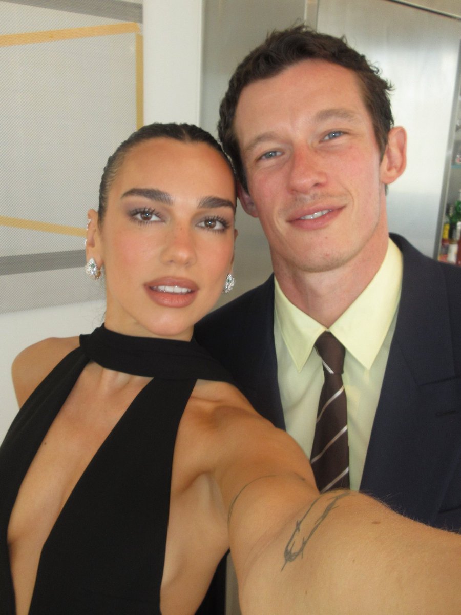 dualipacentral_'s tweet photo. PAIS! Dua Lipa e Callum Turner via Instagram ❤️ https://t.co/5tJckSAJlA