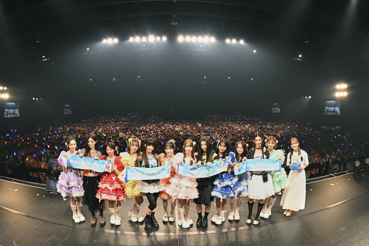 CUTIE_STREET_'s tweet photo. 💎🌈ILLIT x CUTIE STREET🌈💎

#きゅーすと2周年 の日に
ILLITさんとのツーマン、最高の1日になりました✨

2組の友情は永久不滅です♡

（2枚目は、YUNAHさんが「8人をおんぶして家に持って帰りたい」と言って下さった様子です💍）

💛古澤里紗❤️佐野愛花
💚板倉可奈💙増田彩乃
🧡川本笑瑠🩵梅田みゆ
💜真鍋凪咲🩷桜庭遥花

8/4(火)
「めざましライブ ILLIT×CUTIE STREET 
in めざましWANGANフェス 」
📍豊洲PIT

#ILLIT @ILLIT_twt 
#CUTIESTREET #きゅーすと