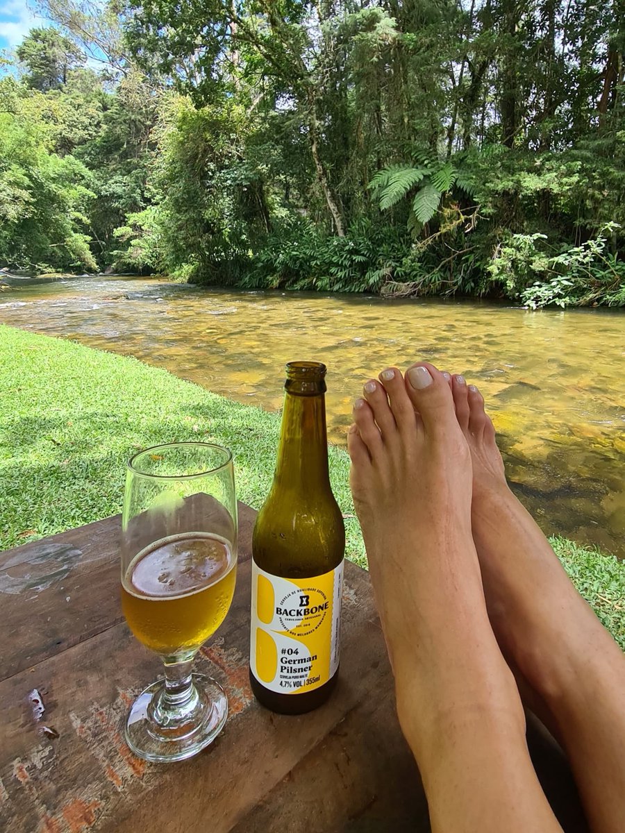 Foot_Hipster's tweet photo. Feet, beer and nature! https://t.co/sE2p0PlUW4