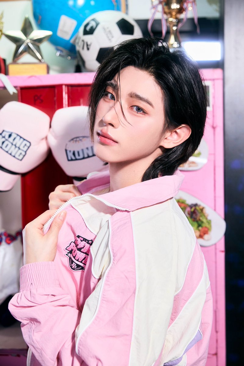 _somshoo's tweet photo. please don't cut your hair, I'll hide the scissors 
@teddyyy_____s 

#teddyyy https://t.co/8BpSolzgQW
