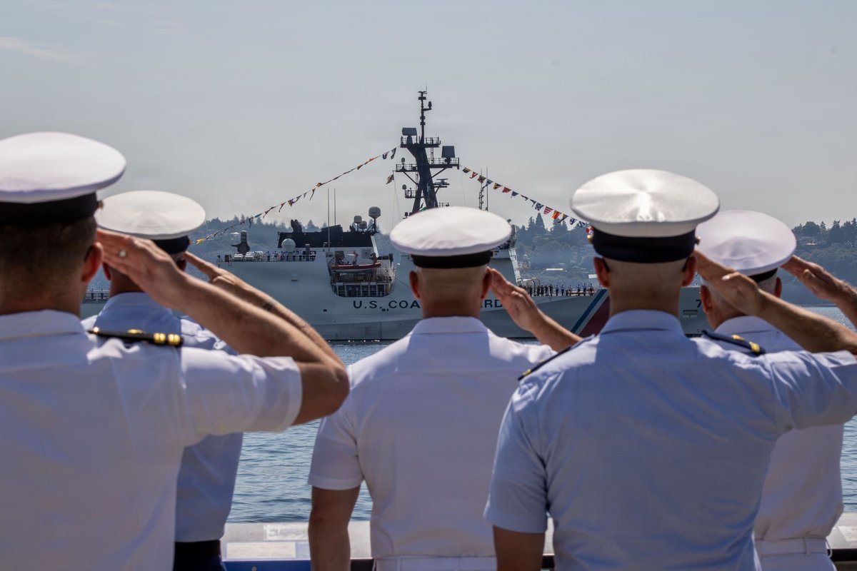 thejointstaff's tweet photo. On this day in 1790, Congress authorized 10 vessels to enforce tariff and trade laws and combat smuggling at sea. Today, @USCG serves as our nation’s foremost steward of marine safety and security. 

To the men and women who support this mission, thank you for your service. https://t.co/mp5xjPi5uB