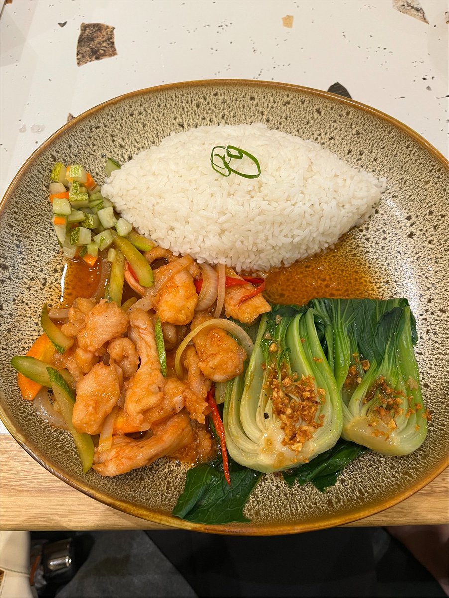 ziuishere's tweet photo. @baseconvo ga fotogenik tpi gpp 🍽️🍴 https://t.co/7W6ls5mogC
