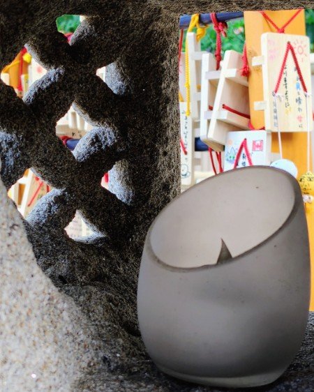 coco_furara's tweet photo. 高円寺の気象神社へ行ってきました！天気の子の聖地らしく、日本で唯一の気象を司る神社だそうです。照々みくじは良縁のピンクでした🩷おひとり様の私に１番縁がない😂取り敢えず山へ行く時は晴れをお願いして🙏☀️駅近だし可愛い神社だったので長居してしまいました☺️ https://t.co/goJlfS2cbm