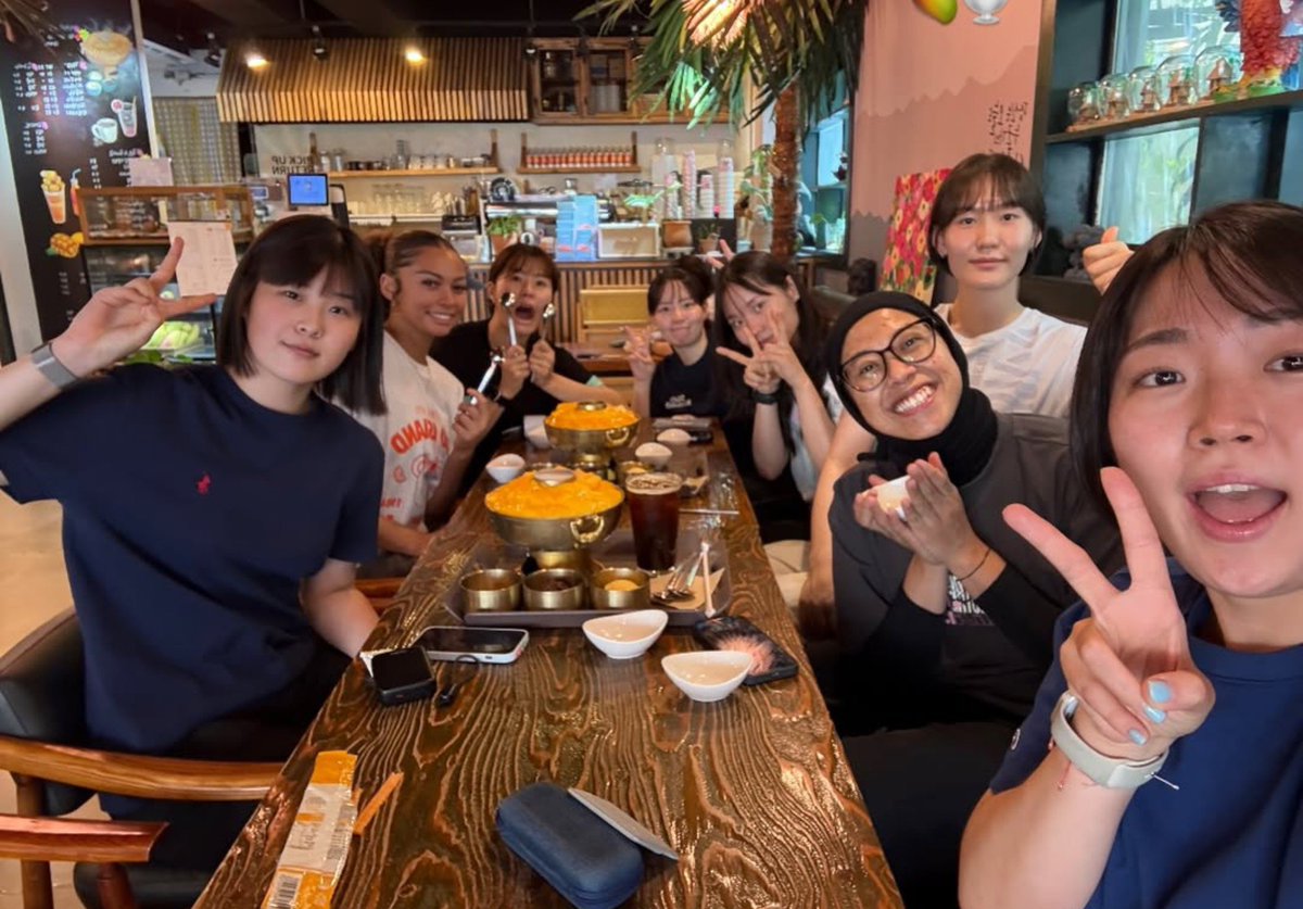 megawatihanges's tweet photo. #megawatihangestrip #megatron #volleyball #voliindonesia https://t.co/UROpUEddkV