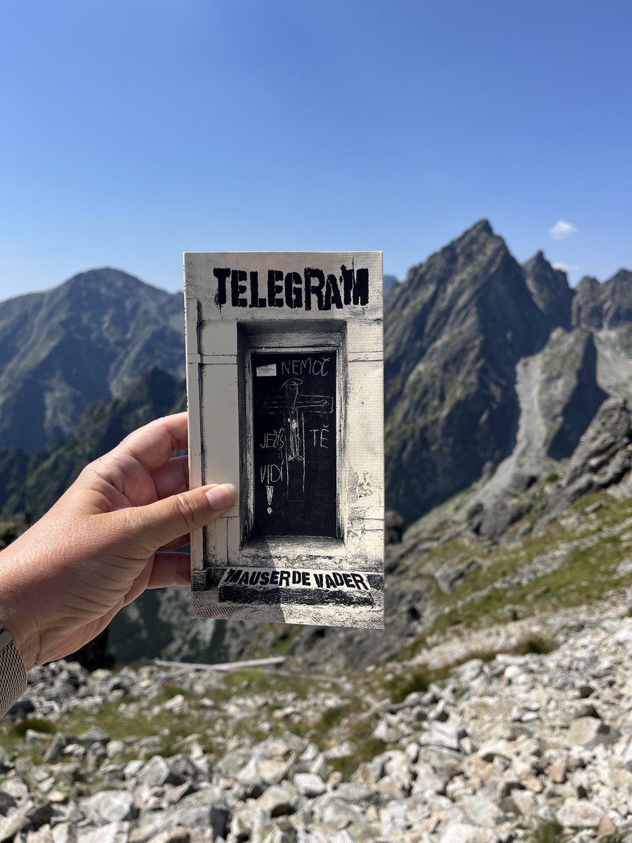 diminishedTB's tweet photo. Abych nezapomněl, Telegram jsem vzal hezky do výšek, jelikož si to zaslouží.
Ještě jednou dík, malých radostí nikdy dosti, hehe.
Forever underground! 🤘

(ruka jest mé milované polovice, já jsem to blejsknul, jen aby nedošlo k nějakým mýlkám, lol)

@vader254 https://t.co/gXrpPBm61T