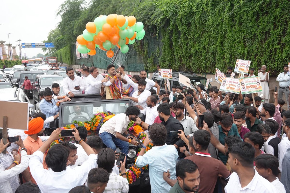 irohitmishrabjp's tweet photo. उत्तर प्रदेश की आर्थिक राजधानी, क्रांति की इस ऐतिहासिक धरा और पावन पौराणिक शहर कानपुर में आज युवाओं का जो अभूतपूर्व जनसैलाब उमड़ा है वह साफ गवाही दे रहा है कि - 2027 के महासंग्राम में विजय का परचम लहराने के लिए हमारे युवा पूरी तरह तैयार हैं! https://t.co/GkvmqTTE3f