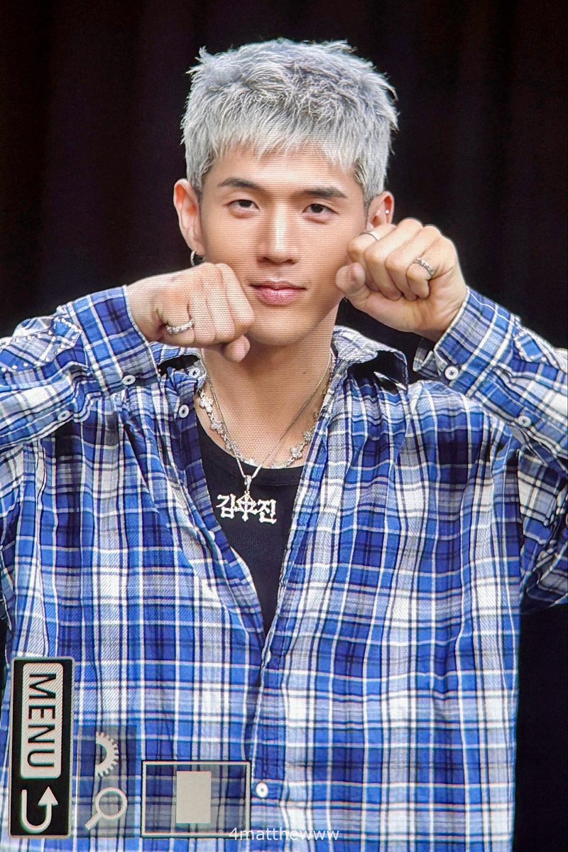 4matthewww's tweet photo. 260804 #BM #KARD https://t.co/3JO12g2OTl