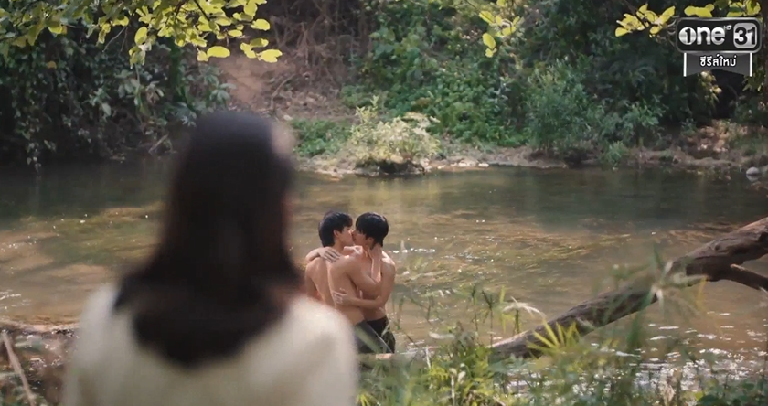 ailadadaa's tweet photo. กรีสสสสสสสสสส พีคมาก!!! เวอร์ชั่นเกาหลีเป็นคนใช้ที่รักกับยอร์ชเป็นผู้หญิง เวอร์ไทยเป็นผู้ชาย สาววายกรีสสสสสส😳

#วิมานอากาศEP2 https://t.co/eD9sy8dkRZ