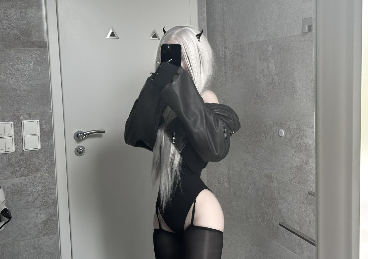 noyukinaa's tweet photo. angel with horns- https://t.co/6jCXKGtPdh