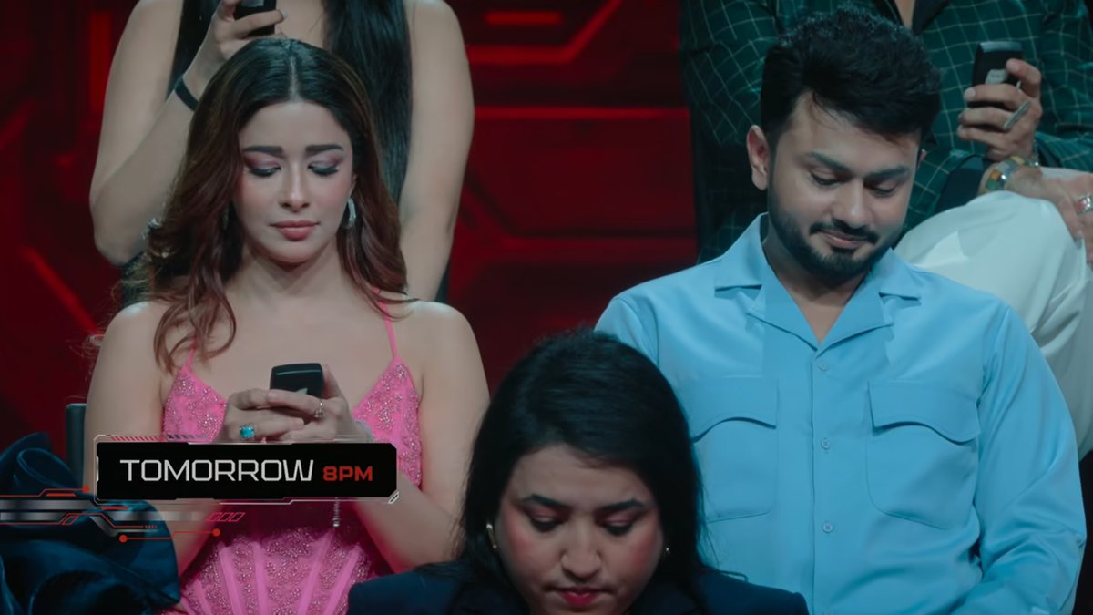 amayqore's tweet photo. the panel that's about to crown shreya the winner ๐
#LockUpp2 https://t.co/8S7c1egxah