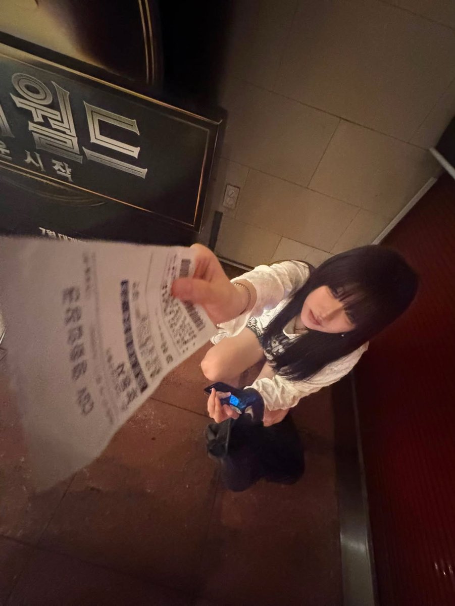 kitty_I5ve's tweet photo. #거지 https://t.co/t1rOTPfgxk