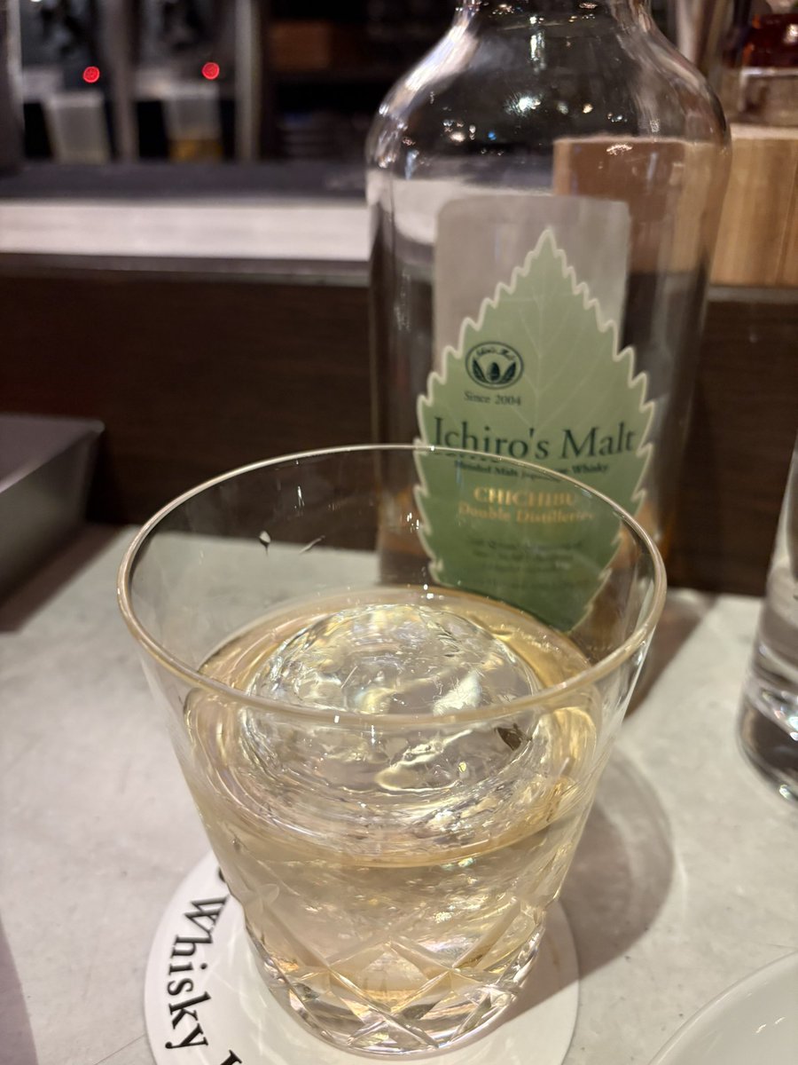 ra_menaaa's tweet photo. 昨日は初めて代官山に降りて、蔦屋も覗いて、バテレでビール飲んで、渋谷のヤマハさんでビール飲んで、〆はウィスキーライブラリーでウィスキーでしめた、いい休日だった。
カバランクラシックのロックも飲んだけど写真撮ってなーい
上伊那ぼたんのおかげで充実した休日
 #上伊那ぼたん https://t.co/8x88AfzTQT