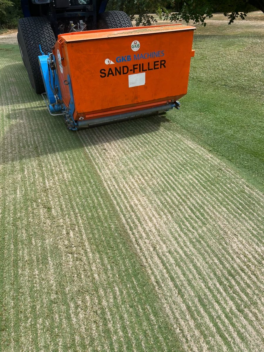 Tauntongolf's tweet photo. 🌱 Summer Greens Maintenance Underway 🌱

This week we’re carrying out our annual summer greens maintenance to keep our putting surfaces in the best possible condition.

Using a GKB Sandfiller, we’re removing surface organic matter while incorporating sand into the upper rootzone https://t.co/aBrBsVErsD