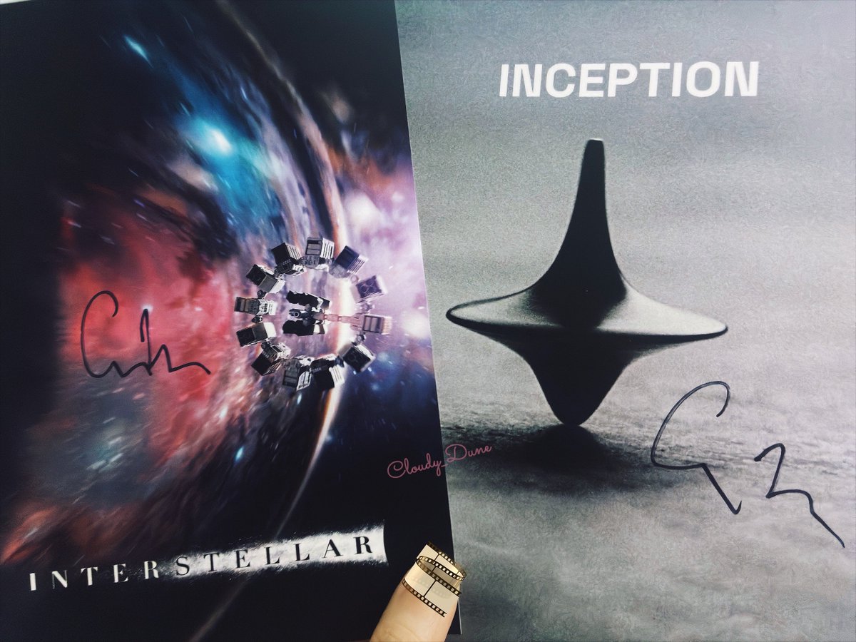 cloudy_dune's tweet photo. 크리스토퍼 놀란 필모 최차애작 <인셉션>과 <인터스텔라> 포스터에 친필 싸인 받기 퀘스트 완 😭✍️

영화의 신 놀란 감독님 후광 비추며 다가와선 인셉션 포스터 보자마자 웃으면서 아이컨택 ㅁㅊ 기절 ㅜ 내한 레카 1열에서 최애한테 아컨+싸인 받는 날이 온다고… 오늘을 위해 16년간 놀란 덕질을 해왔던 것임,, 성불 🙏

레카 입장하는 감독님 보자마자 울멍울멍 울음 터질 것 같았는데, 정신 바짝 차리고 살아남았슨! 내일 <오디세이> 용아맥 달리려면 개빡센 덕질 피버타임 즐겨야만 🎞️❤️‍🔥