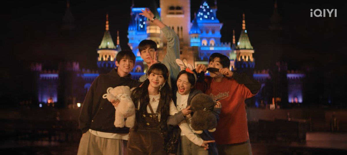 yearnnning's tweet photo. friendship goals!! <33
#geniusgirlfriend https://t.co/HFicLRh9GP