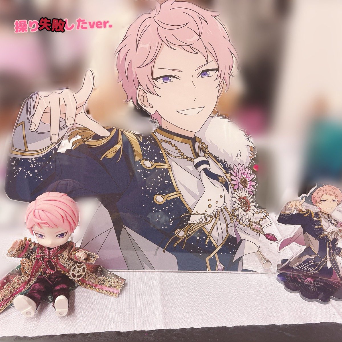 rollrn222's tweet photo. ビックアクスタ良き〜👏✨️
うちのどーる宗くん操ってもらった🤭💕 https://t.co/aZx6D9unqc