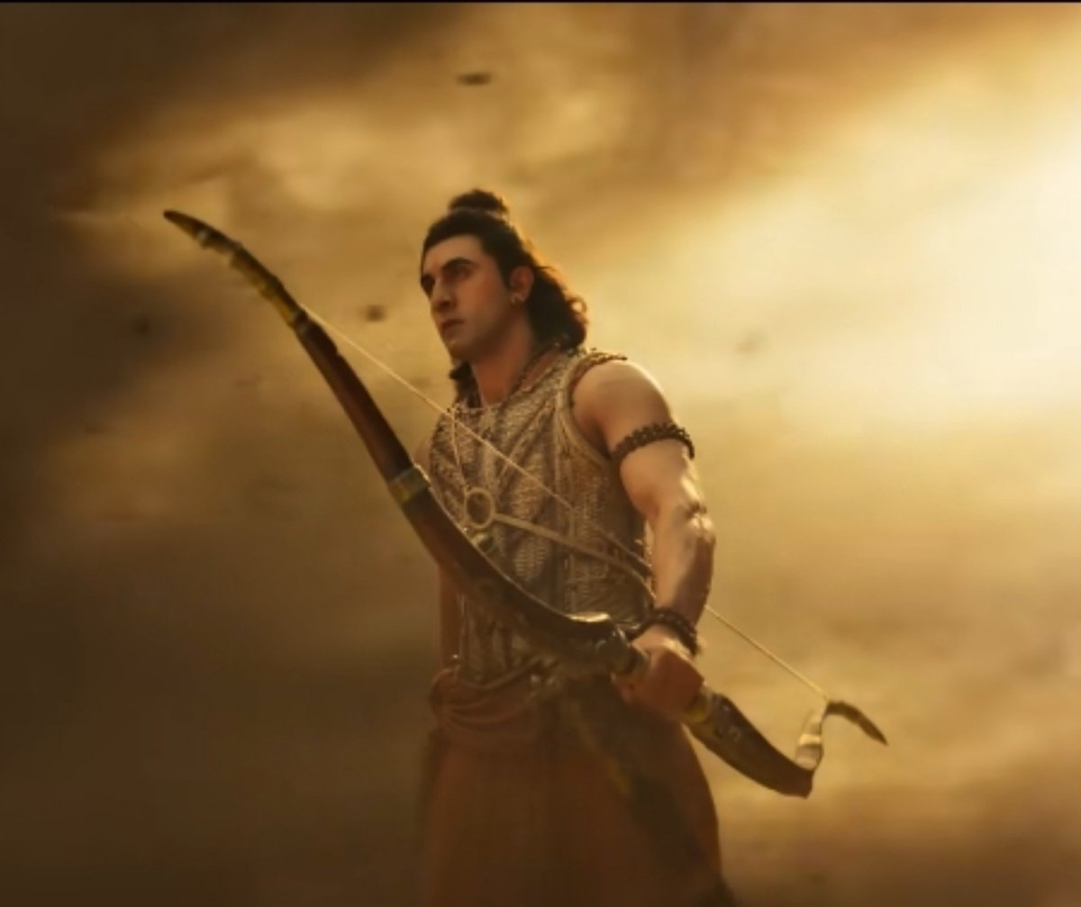 Sandeepmb432's tweet photo. Open challenge 👍

I have set the Mahesh Babu image from the #Varanasi movie which you posted as my wallpaper 😎

Can you set the Ranbir Kapoor image from #Ramayana which I posted as your wallpaper? 😂

Chal Hatt 🤡 https://t.co/k3oi9MBIWq