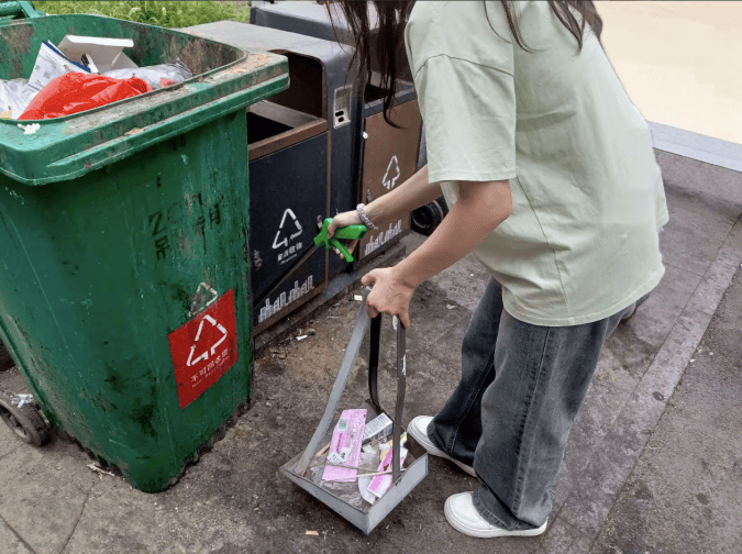 venus_pae's tweet photo. Join our weekend community clean-up this Sat 9AM at Central Park! Bring gloves u0026 water—free snacks provided. Let’s spruce up our neighborhood together! https://t.co/17ybdx85mo