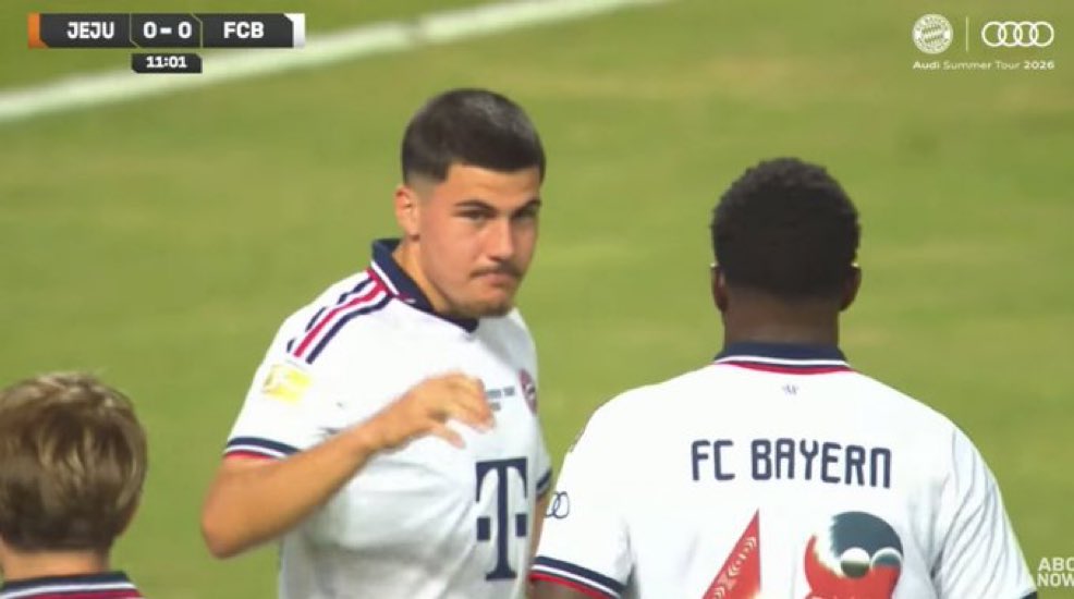 andresweiss_'s tweet photo. Felipe Chávez es un nombre a tener muy en cuenta para esta temporada del Bayern.

En enero se fue cedido al Köln, pero allí no supieron usarlo bien, y apenas jugó.

En esta pretemporada (de vuelta en el Bayern) está siendo otra cosa: 3 goles y 2 asistencias en los últimos dos amistosos (ante equipos de bajo nivel, sí), demostrando sus habilidades.