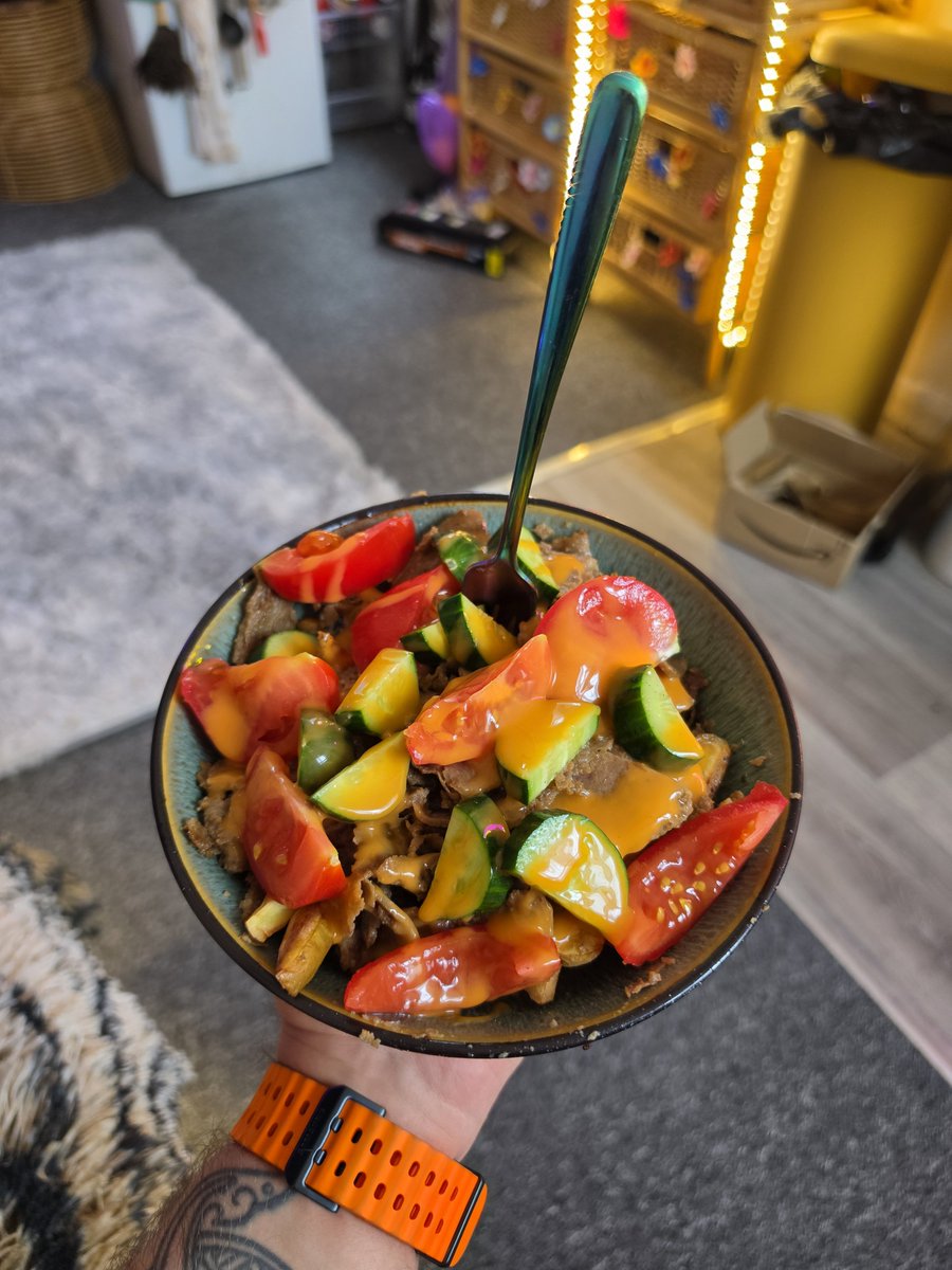 Sevscore's tweet photo. Kebs bowl dziś na obiad po dłuższej przerwie! Warto było 🥙 https://t.co/BkFQbcp7nP