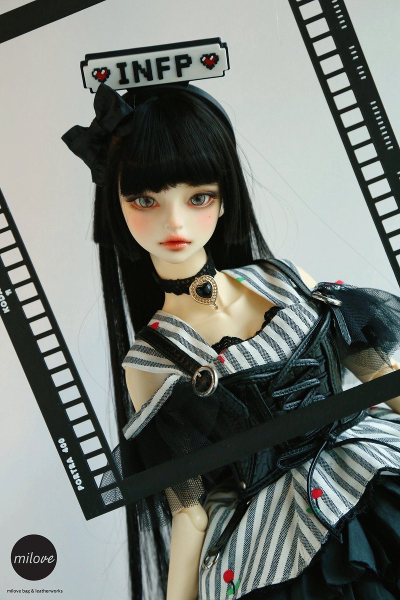 milove_bag tweet picture