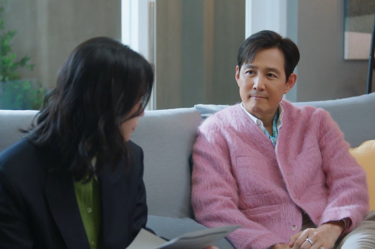 jaejaelee1215's tweet photo. Chapter 23 - Rivers of Fate of the ntnmy fanfic is now on Wattpad!! 💍

With a short glimpse of Hyunshin's life-changing trip to France in the end of the chapter 🥹🫶🏻

https://t.co/VeOBOl8Ntt

#leejungjae #limjiyeon #nicetonotmeetyou #이정재 #임지연 #얄미운사랑 https://t.co/LlRlq950Xm