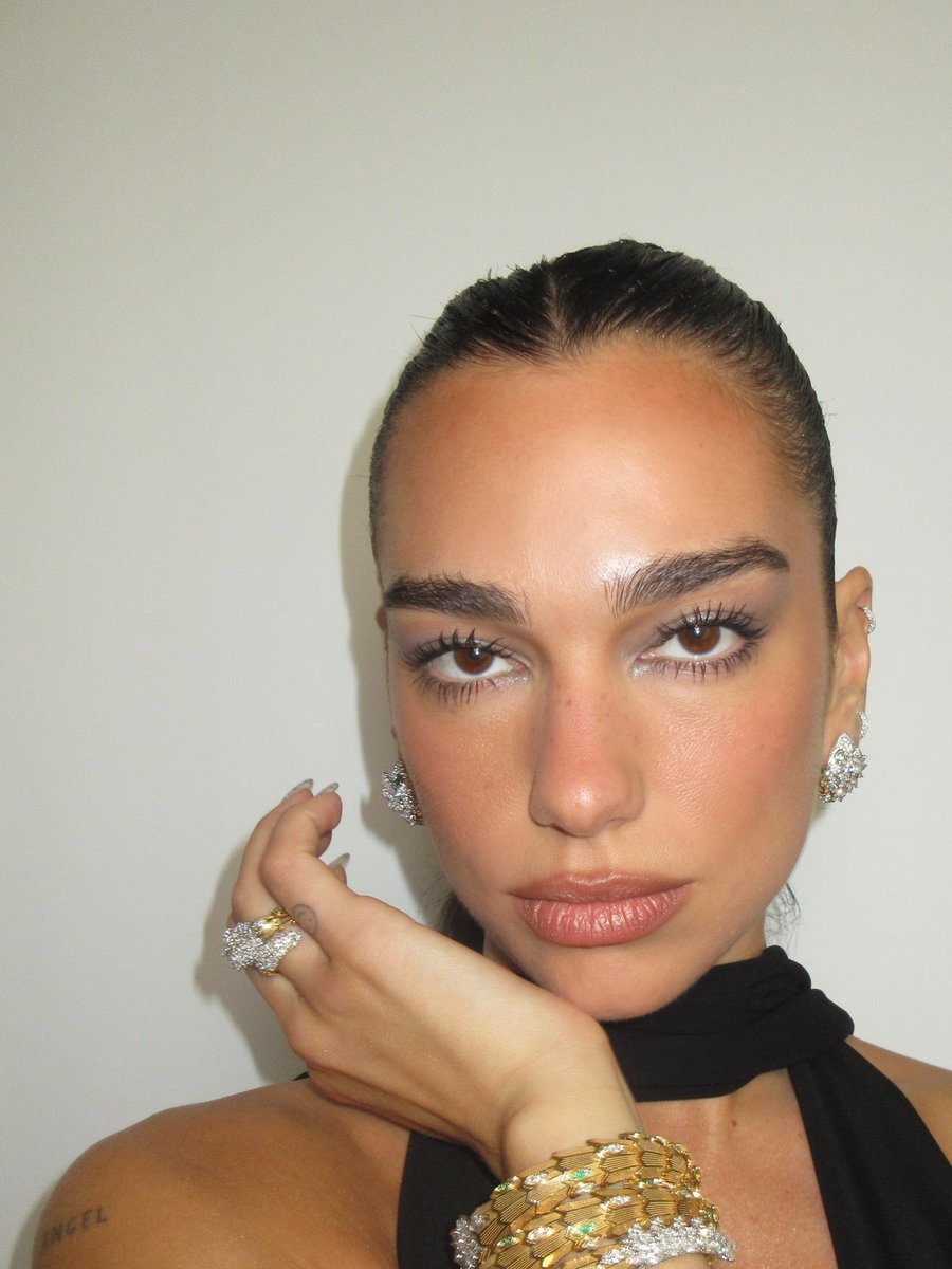 DUALIPA's tweet photo. Pulled an all-nighter to make it back for One Night Only https://t.co/xYuxEdlnyo
