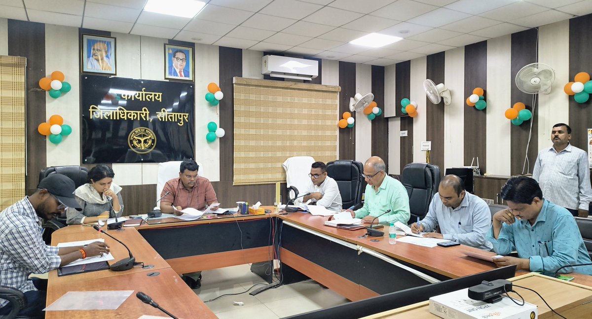 dm_sitapur's tweet photo. नैमिषारण्य तीर्थ क्षेत्र में पर्यटन विभाग की परियोजनाओं की समीक्षा बैठक आयोजित की गई। विकास कार्यों की प्रगति, गुणवत्ता एवं तीर्थयात्रियों के लिए बेहतर सुविधाएं सुनिश्चित करने के संबंध में आवश्यक दिशा-निर्देश दिए गए। https://t.co/dwjpi1RNHQ