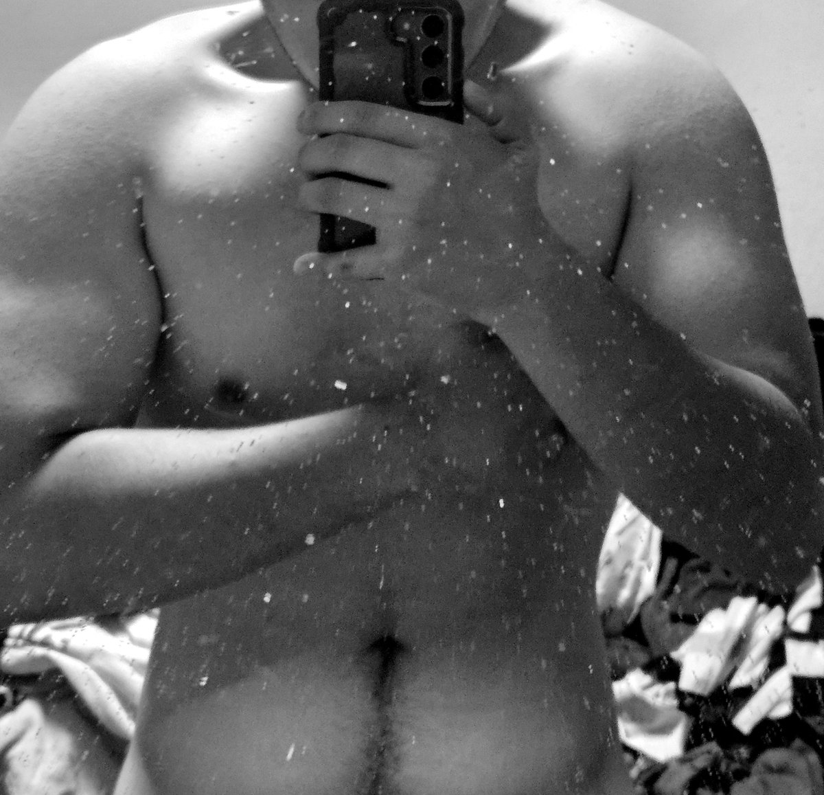 LuckyStrikes40's tweet photo. UwU #nsfwtwtًً #nsfw https://t.co/Wc4DbUOk2p