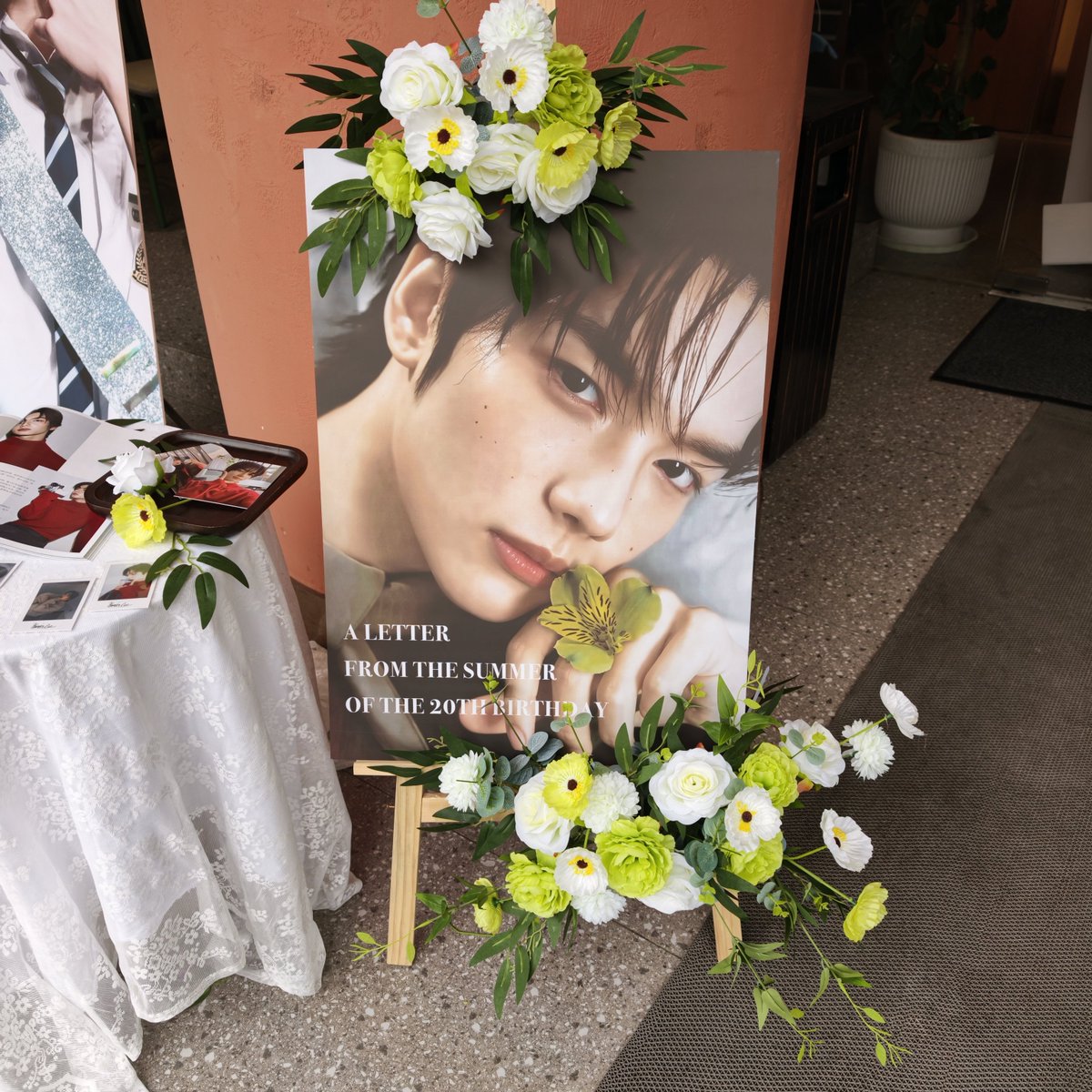 haminmamagogogo's tweet photo. HAPPY 20TH HAMIN DAY
#해피하민데이_나의자전거소년
#20DreamsWithHamin
#李河民
힘들었던 순간들을 딛고 맞이한 스무 살이 가장 아름다운 시기가 되었으면 한다 https://t.co/JdCuqkya9C