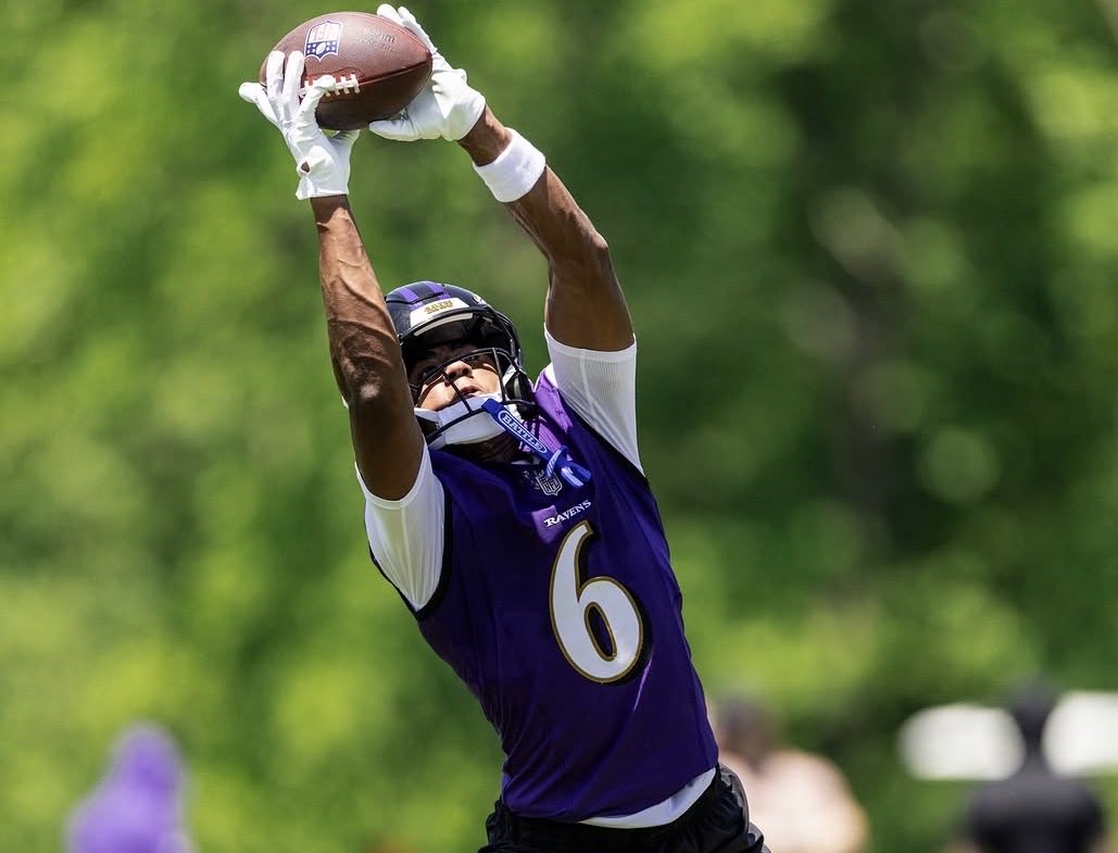 SleeperRavenss's tweet photo. #Ravens Rookie WR Ja’Kobi Lane just hauled in a one-handed back-shoulder grab up the sideline with Nate Wiggins in coverage, per @brianwacker1 https://t.co/3NVEOiaB7U