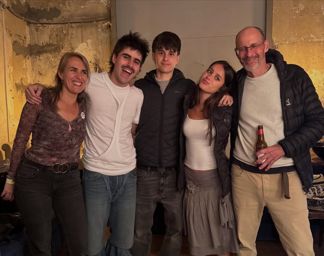 40sbonet's tweet photo. "Me siento exitoso porque tengo una familia, unos amigos y una pareja que me sostienen" ❤️‍🩹 https://t.co/vAXWKDdn2U