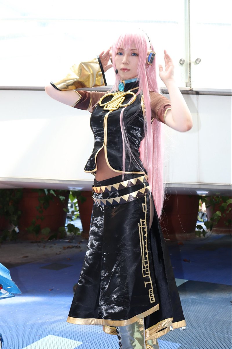 ___otori's tweet photo. VOCALOID
巡音ルカ

#コスサミ
#コスサミ2026
#cosplay
初音ミク:@AYASHI_1740
photo:@photosky1009 https://t.co/ipn3PB32ws