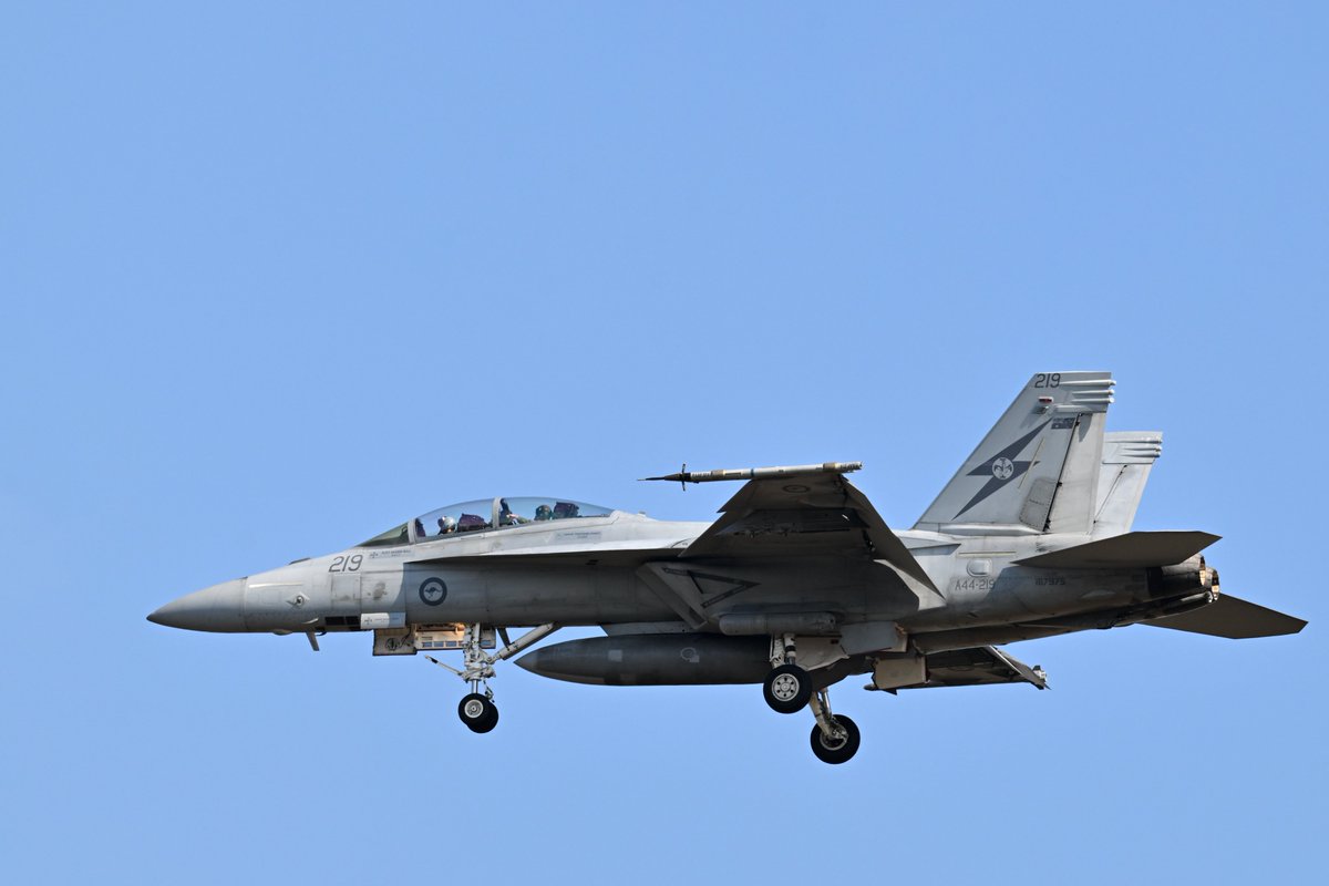 CCFOC1's tweet photo. RAAF Super Hornets at Darwin https://t.co/L3laINFa1p