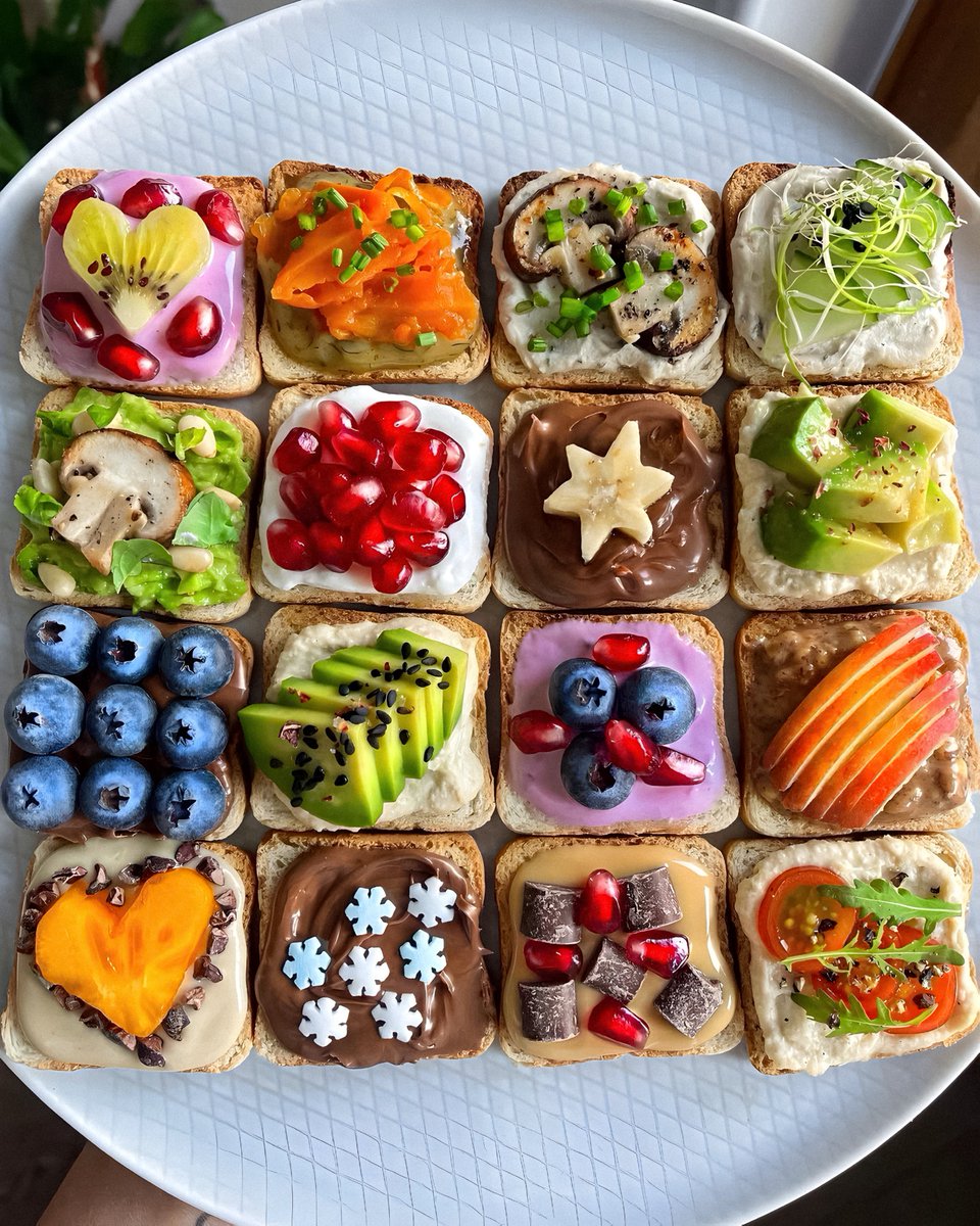 gardenofcolours's tweet photo. colorful toasts 🫐🥑 https://t.co/TVhkQ6RLVY
