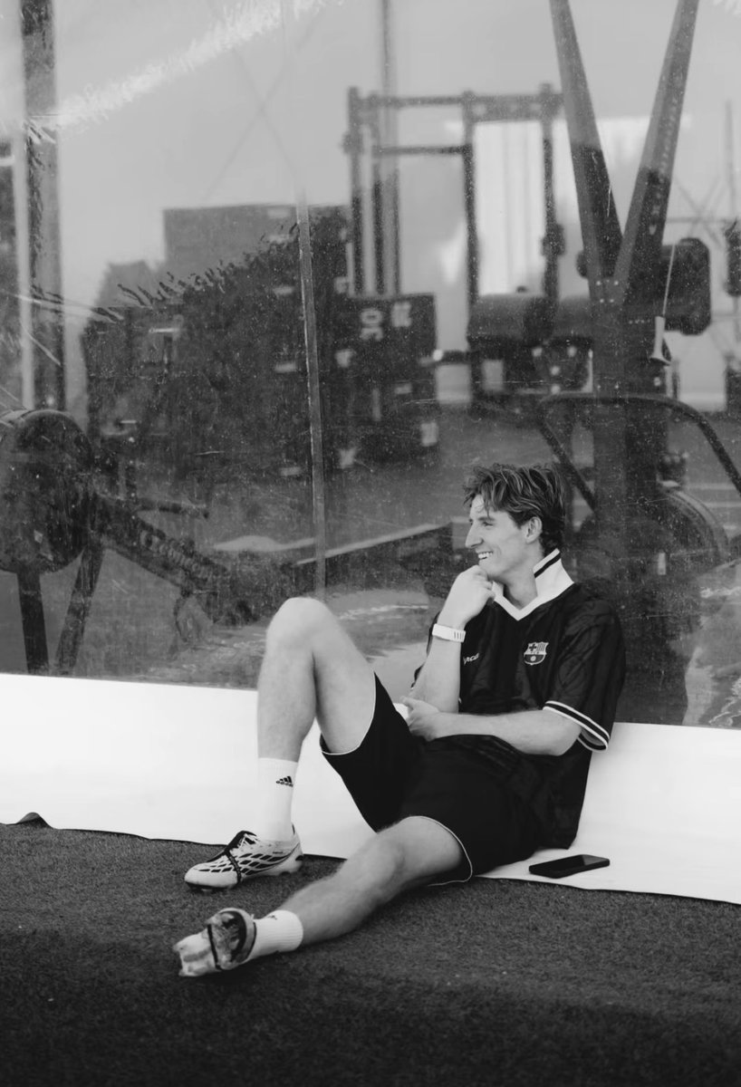FCBarcelona_cat's tweet photo. ⏳ Comptant els dies per al seu debut

📸 @anthonygordon https://t.co/RkXJX6Ont6