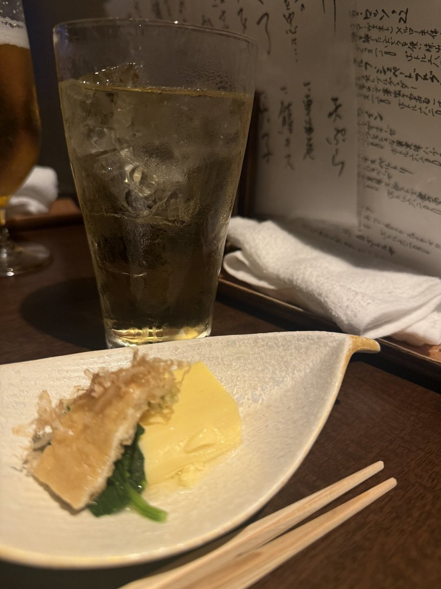 KYOU020202's tweet photo. 家族と食べに行ったけど
なーんか美味しさは感じなかったなぁ

鱧の湯引きは水っぽいしぬるいし
牛は硬いし

んで、会計4弱……
家族総出で次はこの店はないね
とお話しましたww https://t.co/I4k5dIl3nS