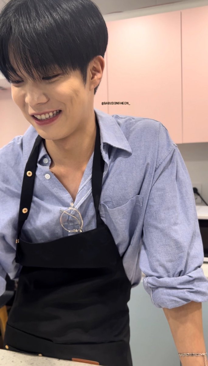 BABYDONGHEON__'s tweet photo. 허니오빠 생일 축하해요😻⤴️🎂💕💕✨ https://t.co/KZdO23OSGC