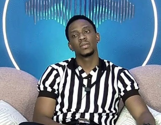 divineechime's tweet photo. No time to relax, if you like Barry or he has given you joy in one way or the other, please support us🥹🙏🏼🙏🏼. 
It's time to gather materials and get ready, next week will be hot.

Barry the man of the season ⚡!!!
BARRY THE TALK
Barry the show
#BARRYCADES #BBNaija @Barry_yornwin https://t.co/imTtiJXEuA