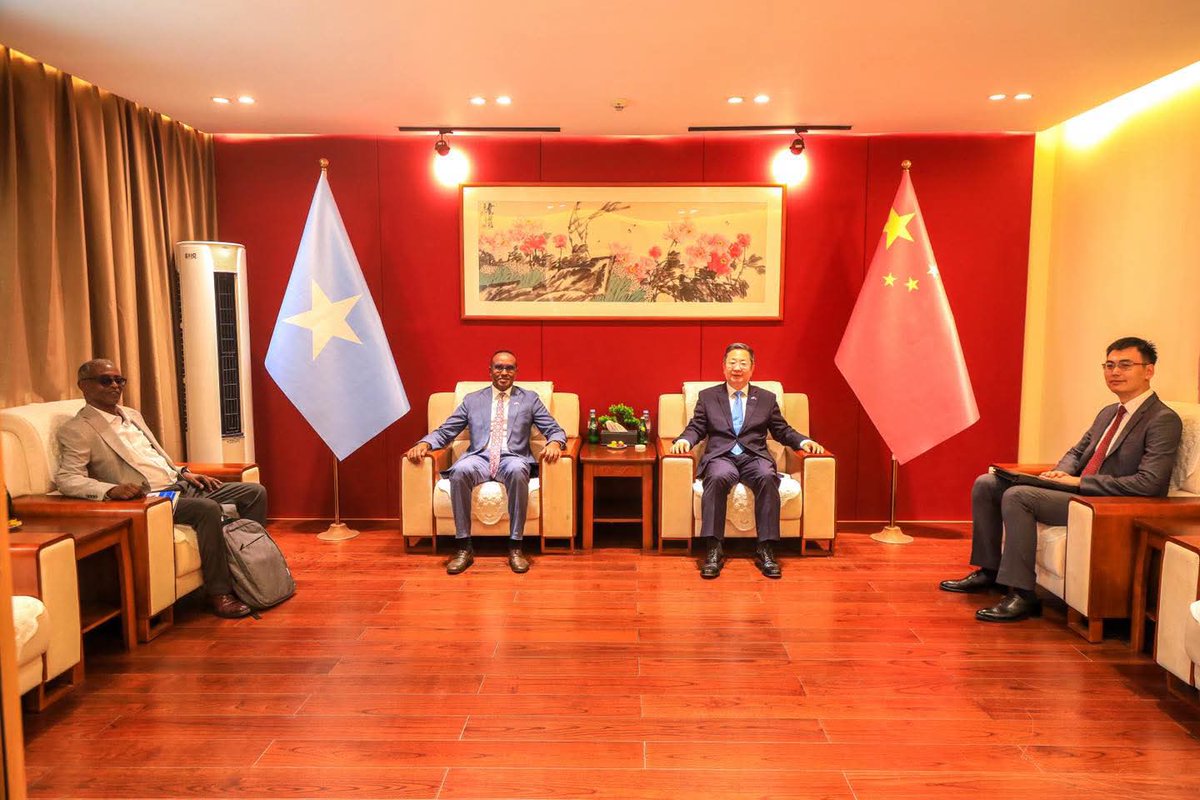 SoDMA_Somalia's tweet photo. Commissioner @MahamuudMoallim and the Ambassador of the People's Republic of China to Somalia, H.E @AmbWangYu, today signed an agreement for a humanitarian assistance project through which the People's Republic of China will provide support to vulnerable communities across Somalia.

The project, valued at 15 million Chinese Yuan, will deliver humanitarian assistance to the country's most vulnerable communities, reinforcing ongoing relief efforts and support for people affected by humanitarian crises.

Ambassador Wang Yu reaffirmed the People's Republic of China's commitment to continuing its support for Somalia, particularly in humanitarian assistance and bilateral cooperation.

Commissioner @MahamuudMoallim expressed his appreciation to the People's Republic of China for its continued partnership and unwavering support to the Somali people, especially in assisting vulnerable communities.
@ChineseSomalia