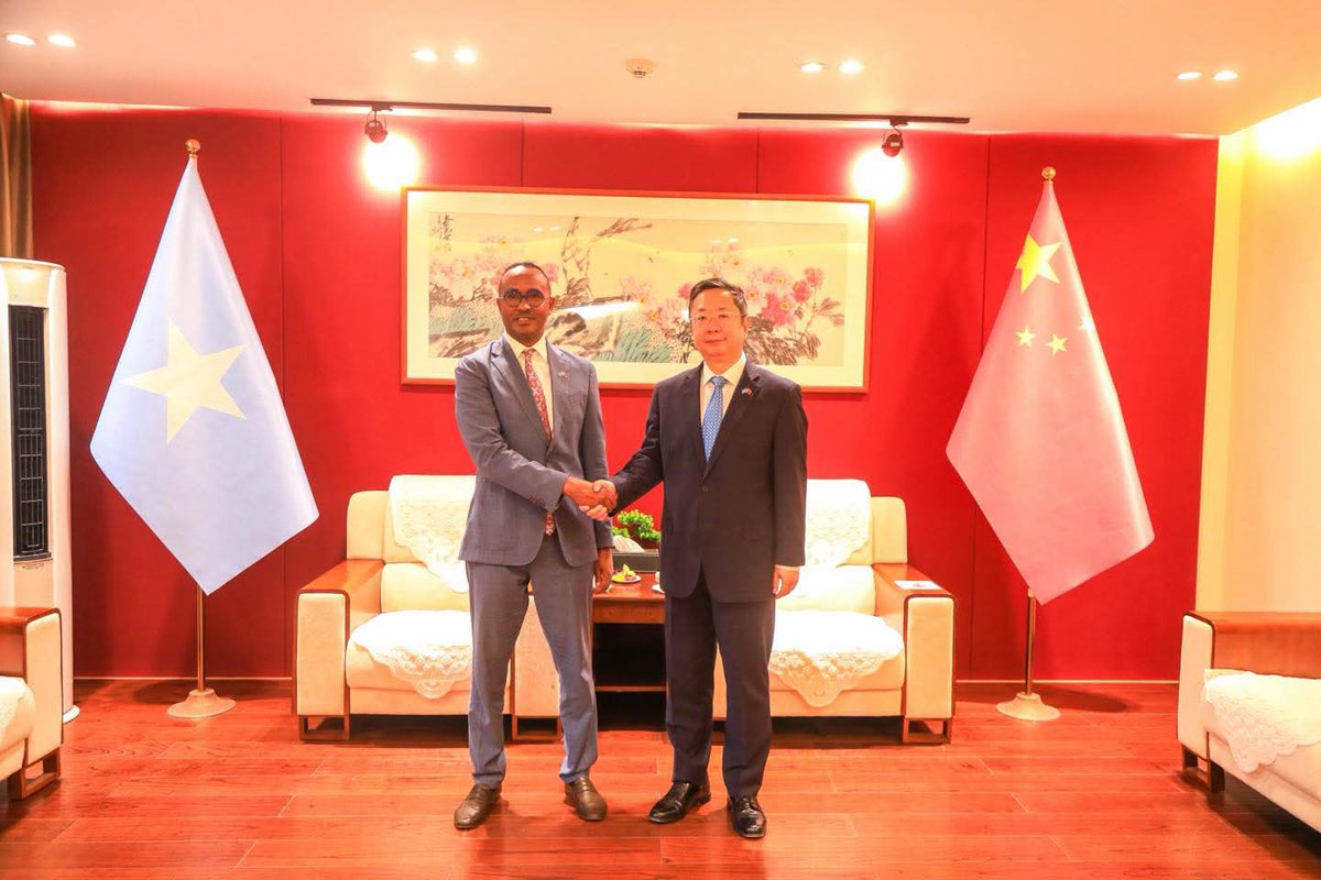 SoDMA_Somalia's tweet photo. Commissioner @MahamuudMoallim and the Ambassador of the People's Republic of China to Somalia, H.E @AmbWangYu, today signed an agreement for a humanitarian assistance project through which the People's Republic of China will provide support to vulnerable communities across Somalia.

The project, valued at 15 million Chinese Yuan, will deliver humanitarian assistance to the country's most vulnerable communities, reinforcing ongoing relief efforts and support for people affected by humanitarian crises.

Ambassador Wang Yu reaffirmed the People's Republic of China's commitment to continuing its support for Somalia, particularly in humanitarian assistance and bilateral cooperation.

Commissioner @MahamuudMoallim expressed his appreciation to the People's Republic of China for its continued partnership and unwavering support to the Somali people, especially in assisting vulnerable communities.
@ChineseSomalia