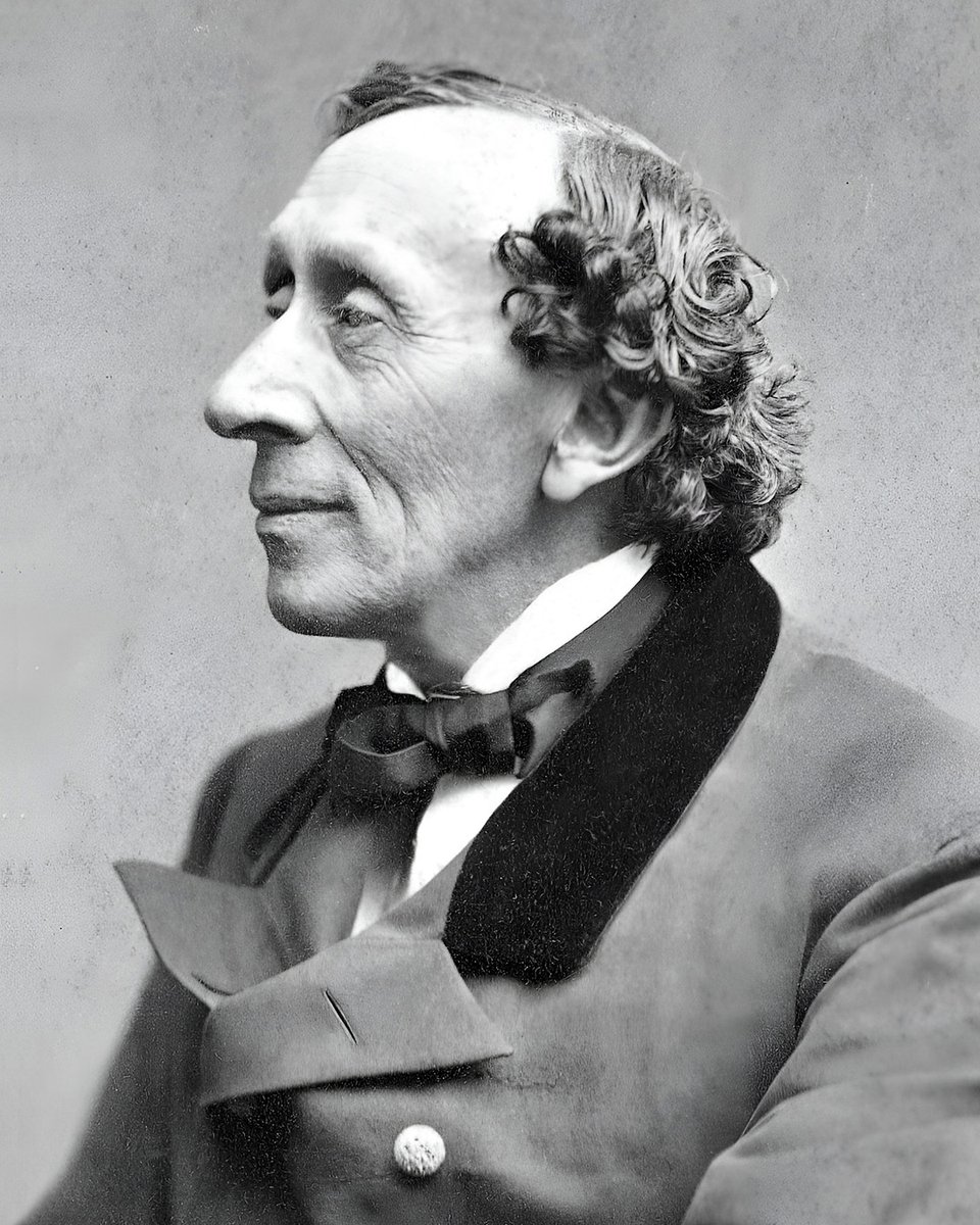 SegnalibroNet's tweet photo. Il 4 agosto 1875 muore a Copenaghen lo scrittore e poeta danese Hans Christian Andersen, autore di fiabe immortali come "La sirenetta" e "Il brutto anatroccolo".

#libro #libri #amore #andersen #sirenetta https://t.co/CuTrR1ktUi