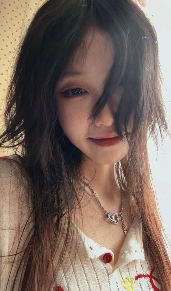 Lydiak1pg's tweet photo. 闺蜜问怎么评价她的长相和身材 #反差 #羞辱 #女神 https://t.co/IayrDzxVWF