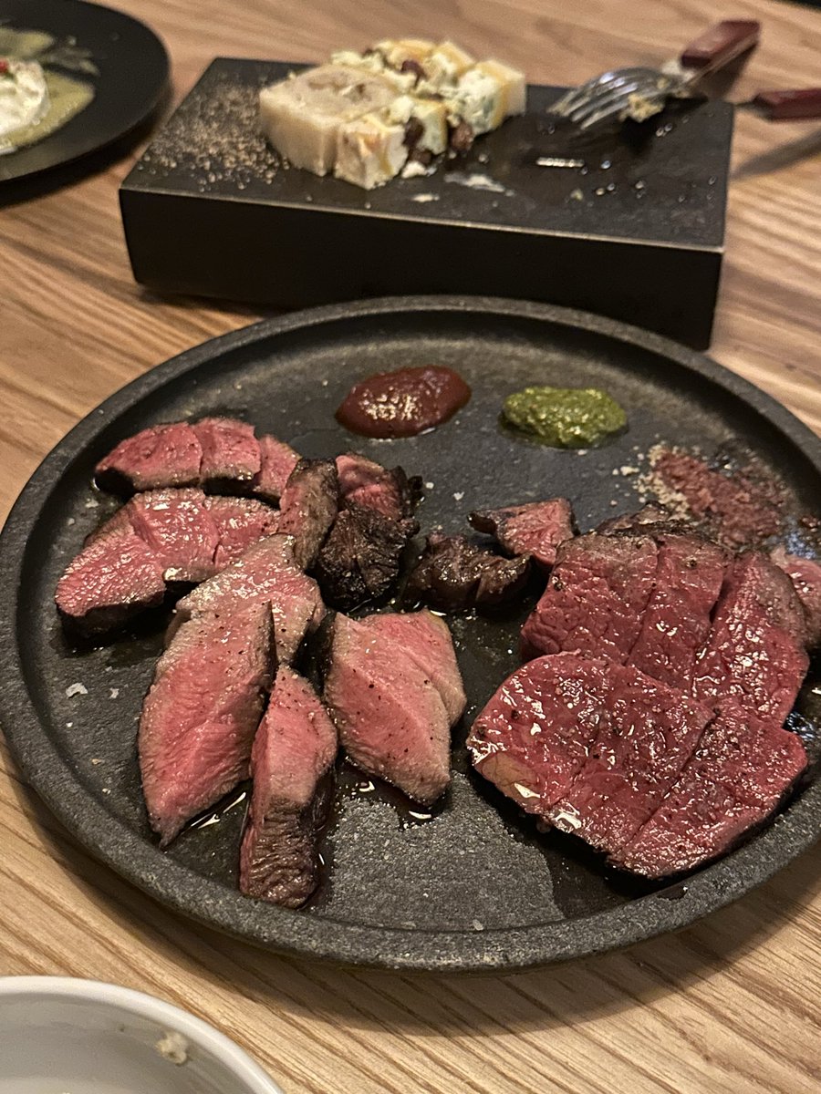 saachan_0217's tweet photo. また同じメンバーで行ってきた◎
話が尽きずワインボトル開けて6時間喋り尽くした🥂😘 https://t.co/88tDtUUmdq