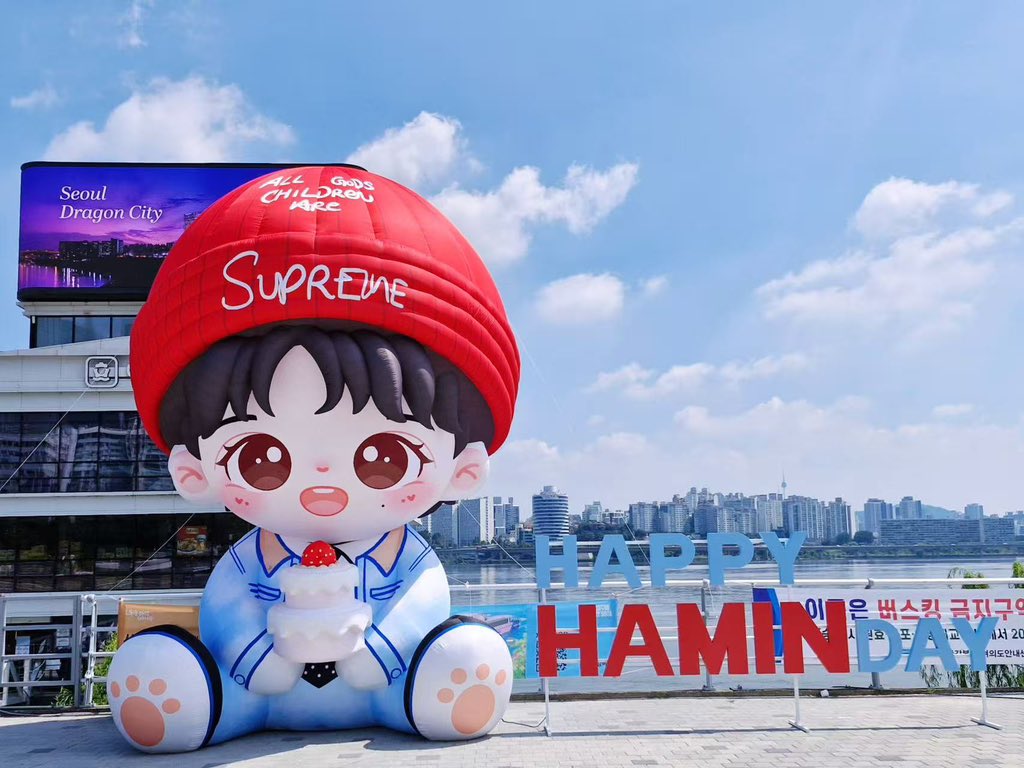 haminfang's tweet photo. 열여덟 살부터 스무 살까지 엄마 마음으로 지켜봤어, 우리 해민 스무 살 생일 정말 축하해. 걱정 말고 맘 편히 꿈 펼쳐라.

HAPPY 20TH HAMIN DAY
#해피하민데이_나의자전거소년
#20DreamsWithHamin https://t.co/HufV20puxi