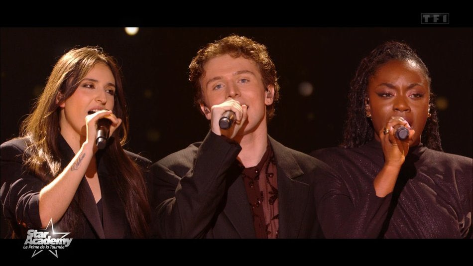 Krista_44's tweet photo. le trio de la gloire since the beginning
#sabastiambre #staracademy https://t.co/X2jovwKL7S