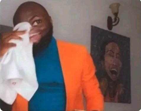 cyprianarian's tweet photo. if you see the way niggas dey behave around rich man you go know say women no even sabi dig gold https://t.co/eNP68w7WpA