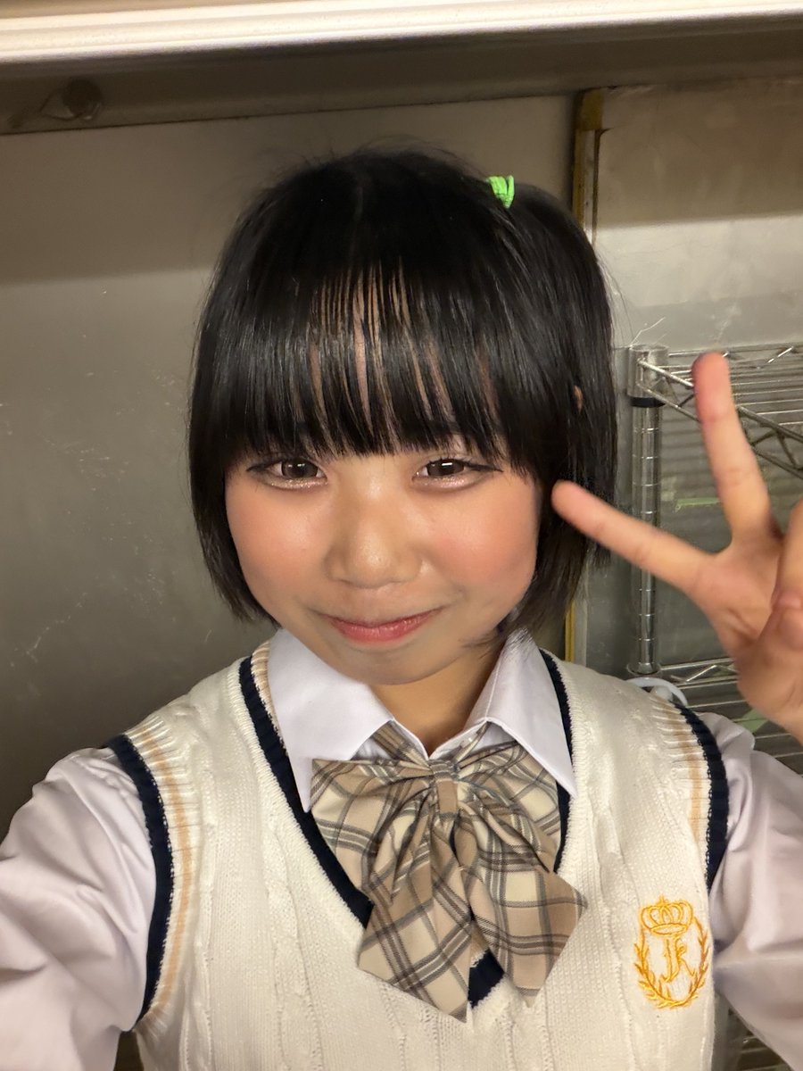 明日はわちゃわちゃLIVE！ 是非見てください！ おやすみなさい🌙